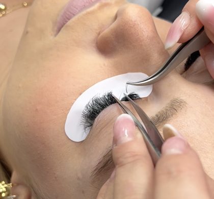 Tres Servicios Estrella de Lashes & Go para Brillar estas Navidades